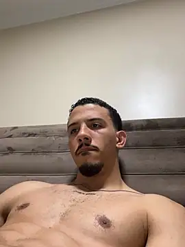 Snapshot of pteno1 chatting on December 11, 12:23 am pteno1 online show from December 11, 12:23 am