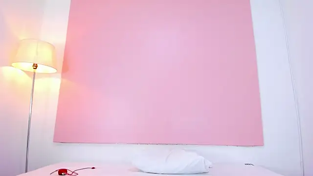 Snapshot of andyylove_jk chatting on October 18, 1:12 pm andyylove jk online show from October 18, 1:12 pm