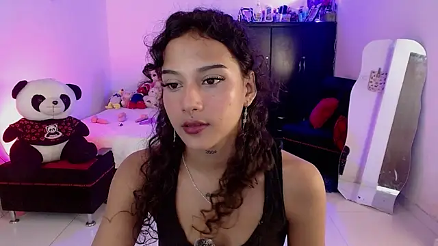 Chelsea  2 online show from May 22, 3:28 pm