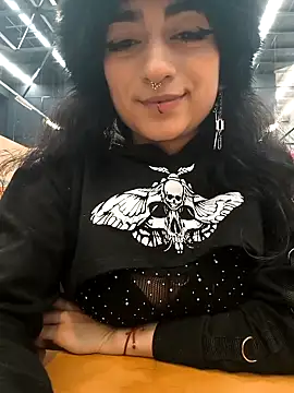 Snapshot of Lila_Desiree chatting on September 21, 9:38 pm Lila Desiree online show from September 21, 9:38 pm