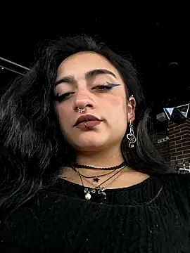 Snapshot of Lila_Desiree chatting on October 27, 4:22 pm Lila Desiree online show from October 27, 4:22 pm