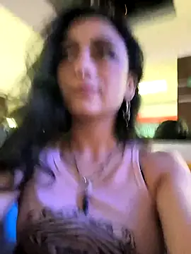 Snapshot of Lila_Desiree chatting on October 29, 11:06 pm Lila Desiree online show from October 29, 11:06 pm