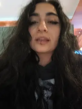 Snapshot of Lila_Desiree chatting on June 11, 12:32 am Lila Desiree online show from June 11, 12:32 am