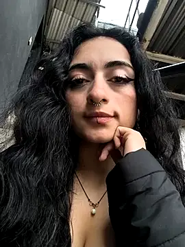 Snapshot of Lila_Desiree chatting on July 2, 4:46 pm Lila Desiree online show from July 2, 4:46 pm