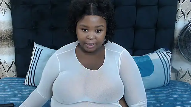 Snapshot of Sexybubbles14xxx chatting on February 21, 8:27 pm Sexybubbles14xxx online show from February 21, 8:27 pm
