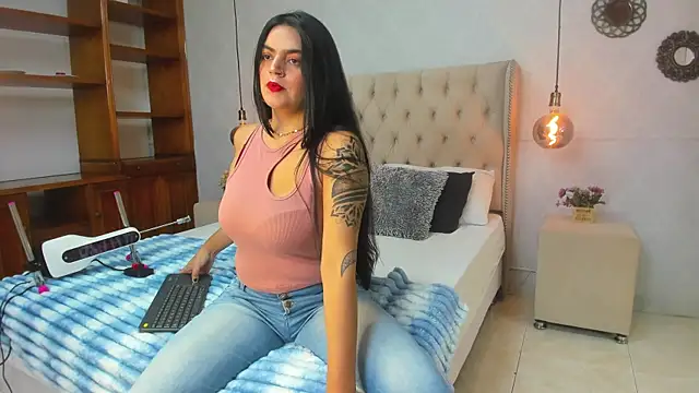 scarleett brown  online show from January 31, 7:08 pm