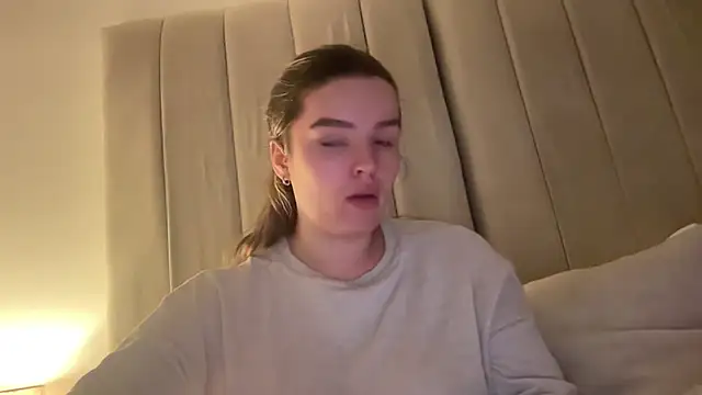 maisiesmithx online show from March 25, 12:49 am