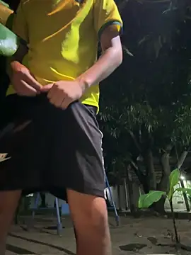 Snapshot of Erick-90 chatting on October 11, 10:03 am Erick-90 online show from October 11, 10:03 am