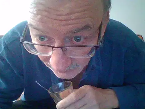Snapshot of loverboyxxx69 chatting on January 3, 9:15 am loverboyxxx69 online show from January 3, 9:15 am
