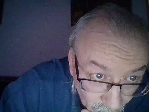 Snapshot of loverboyxxx69 chatting on February 25, 5:15 pm loverboyxxx69 online show from February 25, 5:15 pm