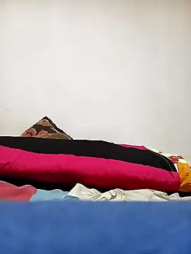 Snapshot of Nogeris20 chatting on January 4, 10:13 pm Nogeris20 online show from January 4, 10:13 pm