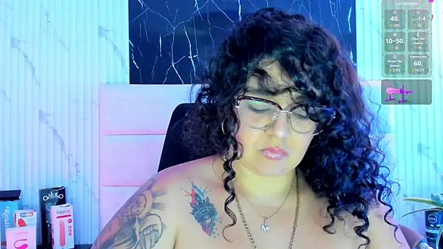 Reginavegaa online show from November 3, 11:44 am