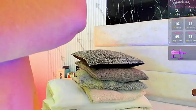 Reginavegaa online show from November 5, 11:43 am