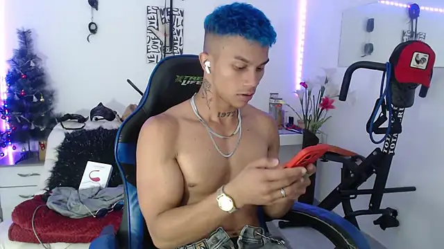 Leonard Price online show from January 28, 10:45 am