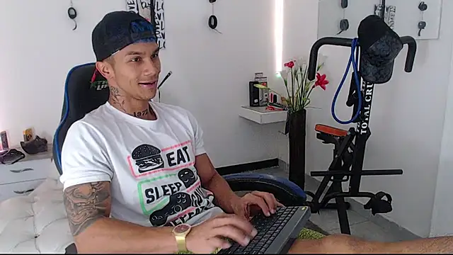 Leonard Price online show from March 22, 3:31 pm