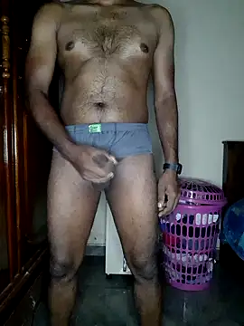 Snapshot of SuranSexy33 chatting on January 17, 1:16 pm SuranSexy33 online show from January 17, 1:16 pm