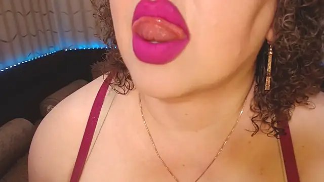 BustyKatty online show from March 14, 9:20 pm