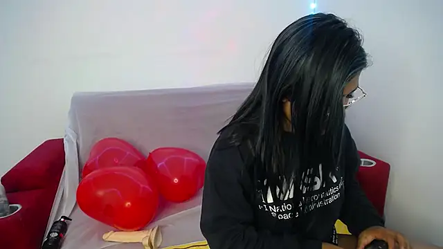 Snapshot of ricura_mily chatting on February 2, 2:38 am ricura mily online show from February 2, 2:38 am