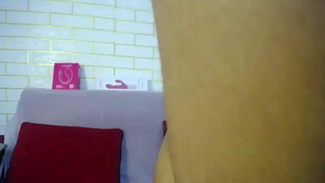 ricura mily online show from October 28, 3:32 am