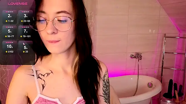 Dark Lola  online show from December 7, 12:45 pm