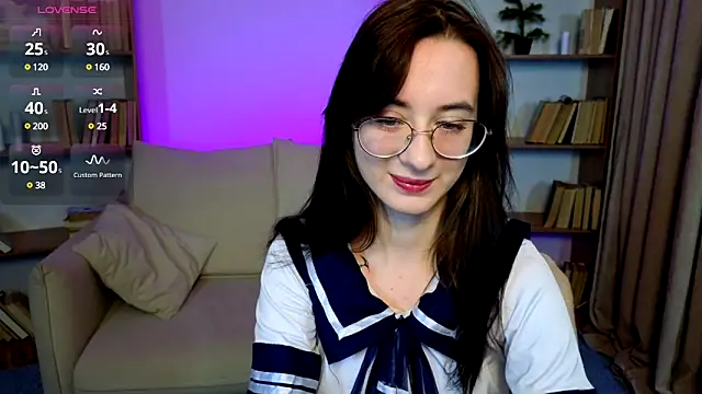 Dark Lola  online show from January 14, 9:35 am
