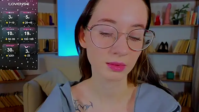 Dark Lola  online show from March 4, 5:42 am