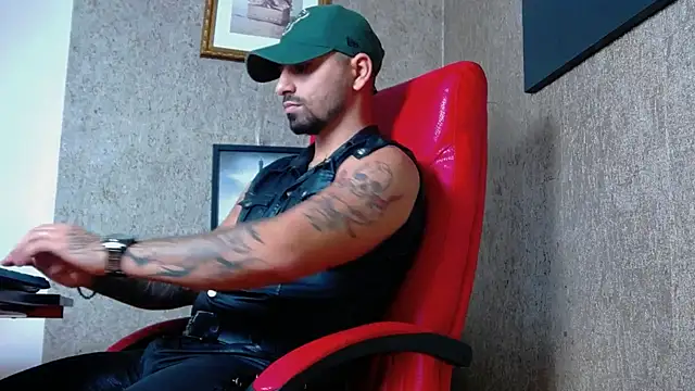 NigelBoydXXX online show from January 25, 6:57 pm