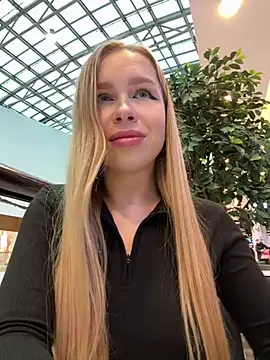 mur girl online show from December 3, 10:50 am