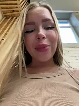 mur girl online show from December 7, 10:23 am