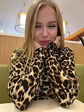 mur girl online show from December 30, 9:37 am