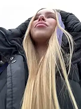 mur girl online show from March 2, 11:18 am