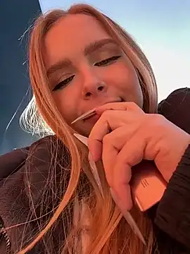 mur girl online show from March 17, 11:42 am