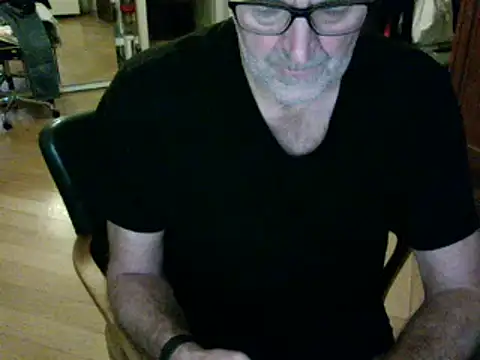 Snapshot of Traumsommer2 chatting on December 13, 3:11 pm Traumsommer2 online show from December 13, 3:11 pm