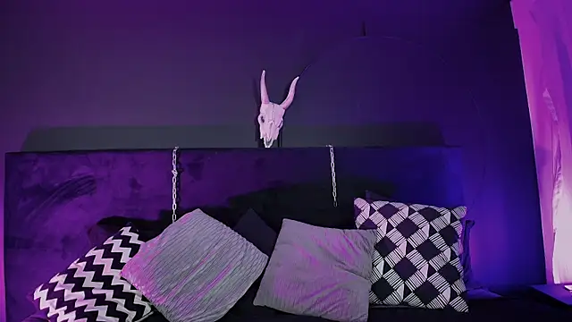 Aylen darkmoor online show from September 23, 7:50 pm