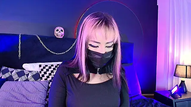 Aylen darkmoor online show from May 16, 7:45 pm