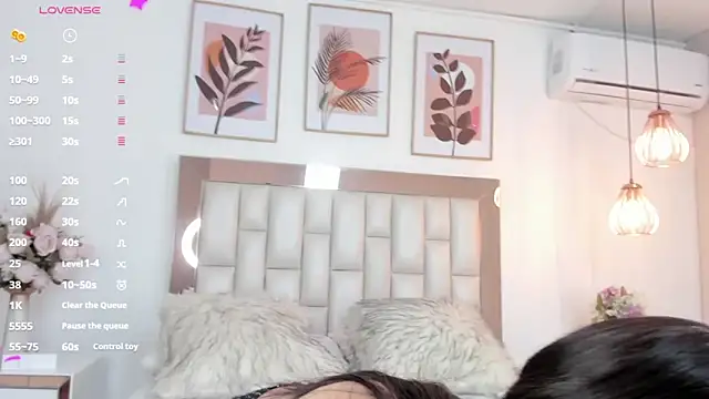 Snapshot of Kim_miller4 chatting on March 14, 7:34 pm Kim miller4 online show from March 14, 7:34 pm