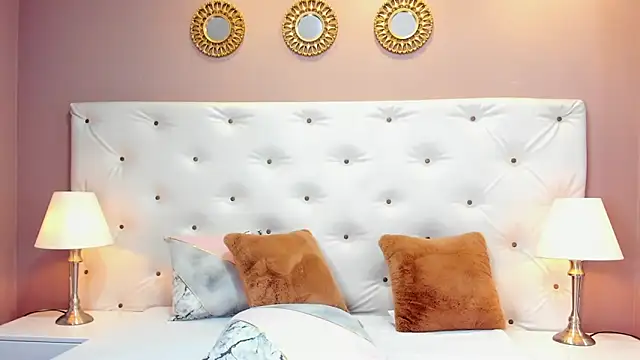 Violet Grace online show from January 18, 7:37 pm