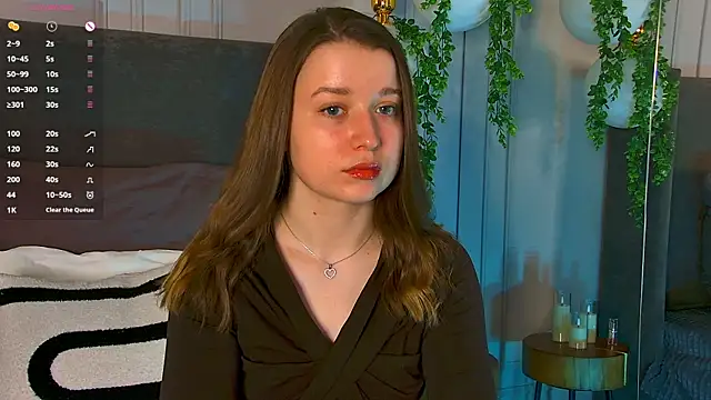 Snapshot of MichelleHaynes chatting on February 24, 2:48 pm MichelleHaynes online show from February 24, 2:48 pm
