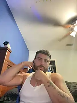 Snapshot of MasterKvn chatting on December 31, 6:16 am MasterKvn online show from December 31, 6:16 am