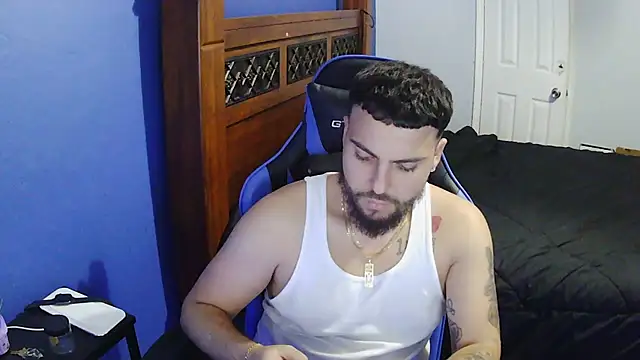 Snapshot of MasterKvn chatting on March 2, 10:56 am MasterKvn online show from March 2, 10:56 am