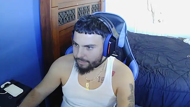 Snapshot of MasterKvn chatting on March 11, 9:48 pm MasterKvn online show from March 11, 9:48 pm