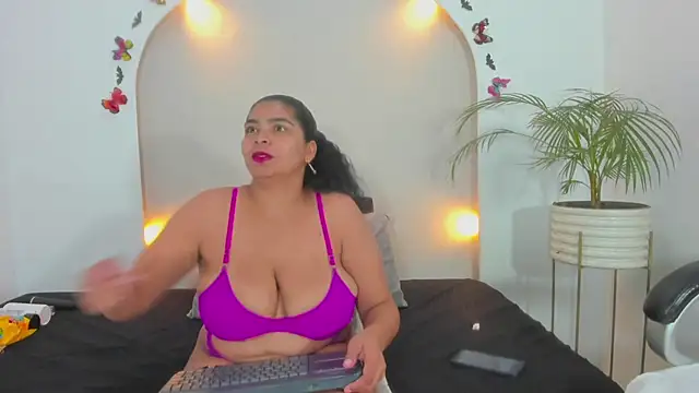 Sofii Cooper1 online show from November 12, 3:29 am