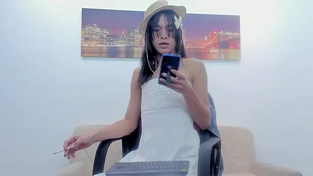 Snapshot of karla_bertulucci chatting on March 20, 11:02 pm karla bertulucci online show from March 20, 11:02 pm