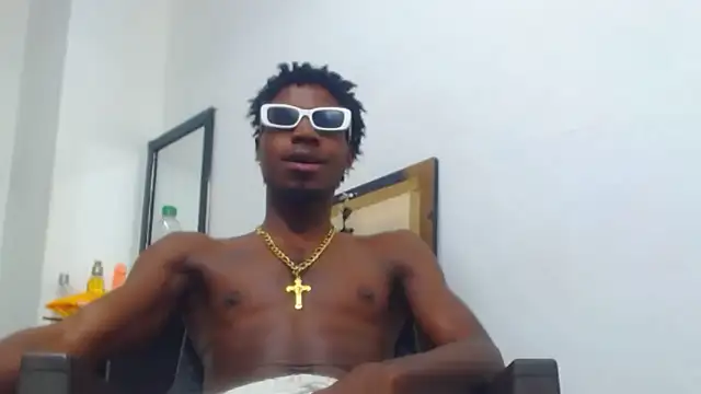 Snapshot of jaycolinss chatting on September 30, 11:59 am jaycolinss online show from September 30, 11:59 am