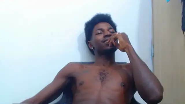 Snapshot of jaycolinss chatting on October 10, 12:04 pm jaycolinss online show from October 10, 12:04 pm