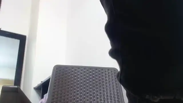 Snapshot of jaycolinss chatting on October 15, 12:38 pm jaycolinss online show from October 15, 12:38 pm