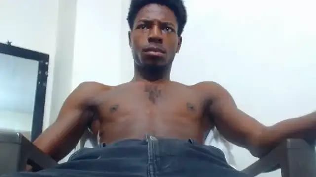 Snapshot of jaycolinss chatting on October 23, 1:32 pm jaycolinss online show from October 23, 1:32 pm