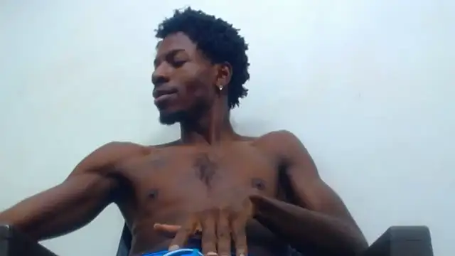 Snapshot of jaycolinss chatting on October 24, 3:03 am jaycolinss online show from October 24, 3:03 am