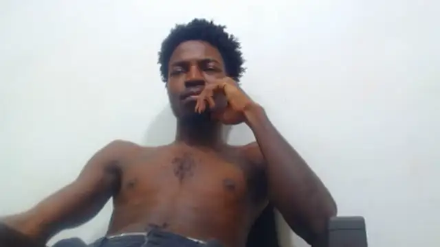 Snapshot of jaycolinss chatting on October 25, 7:19 pm jaycolinss online show from October 25, 7:19 pm