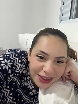 Snapshot of AgnesCampp chatting on February 15, 2:47 am AgnesCampp online show from February 15, 2:47 am